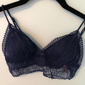 victoria’s secret navy bralette